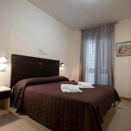 Hotel Vela D'Oro Riccione Exteriör bild