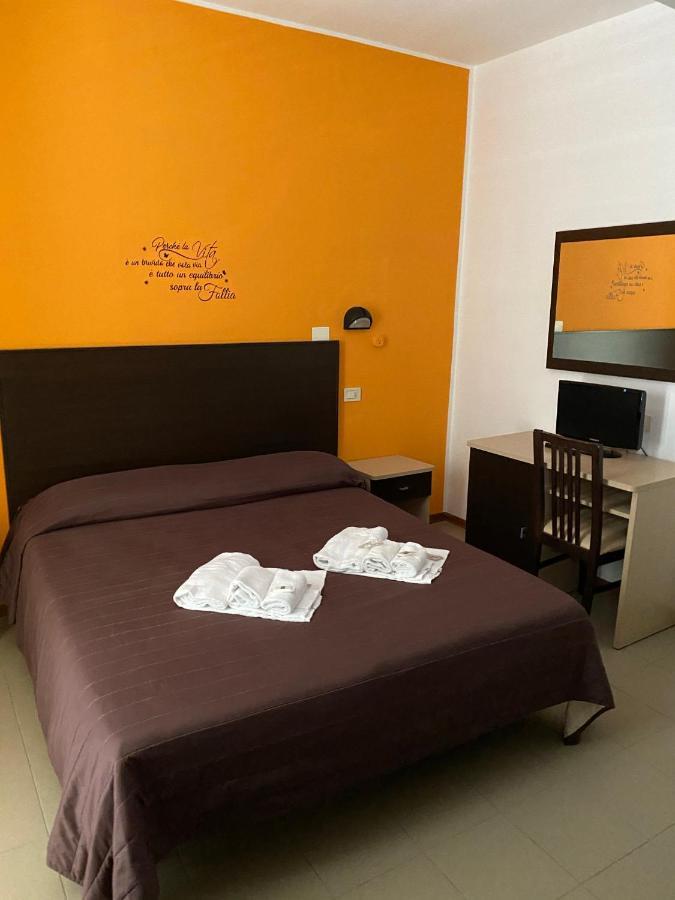 Hotel Vela D'Oro Riccione Exteriör bild