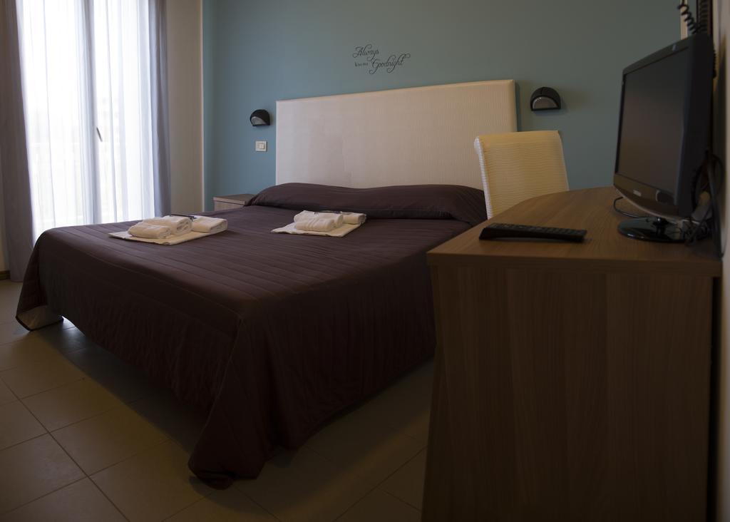 Hotel Vela D'Oro Riccione Exteriör bild